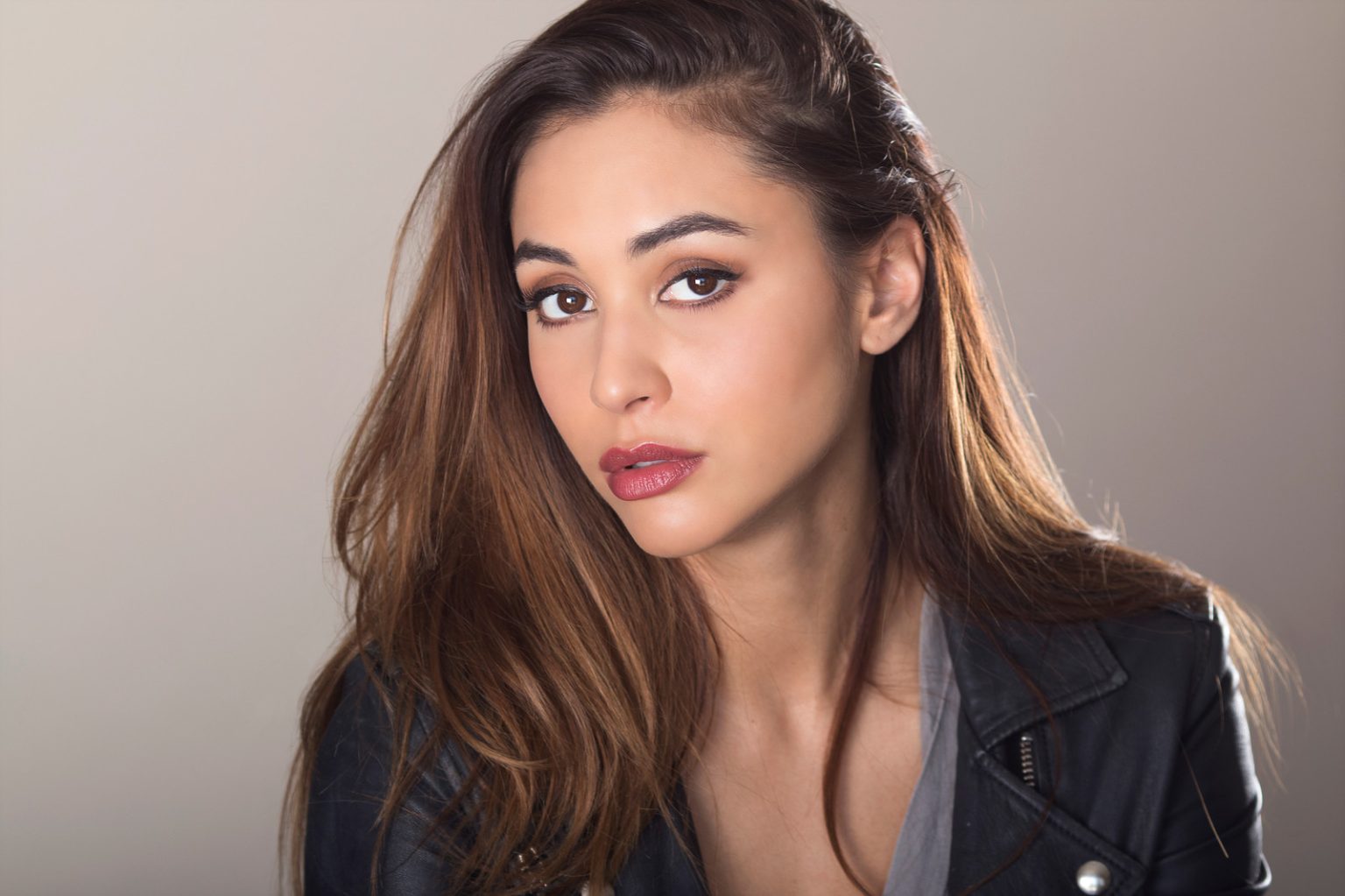 Lindsey Morgan Plastic Surgery - Body Measurements, Lips, Facelift, and