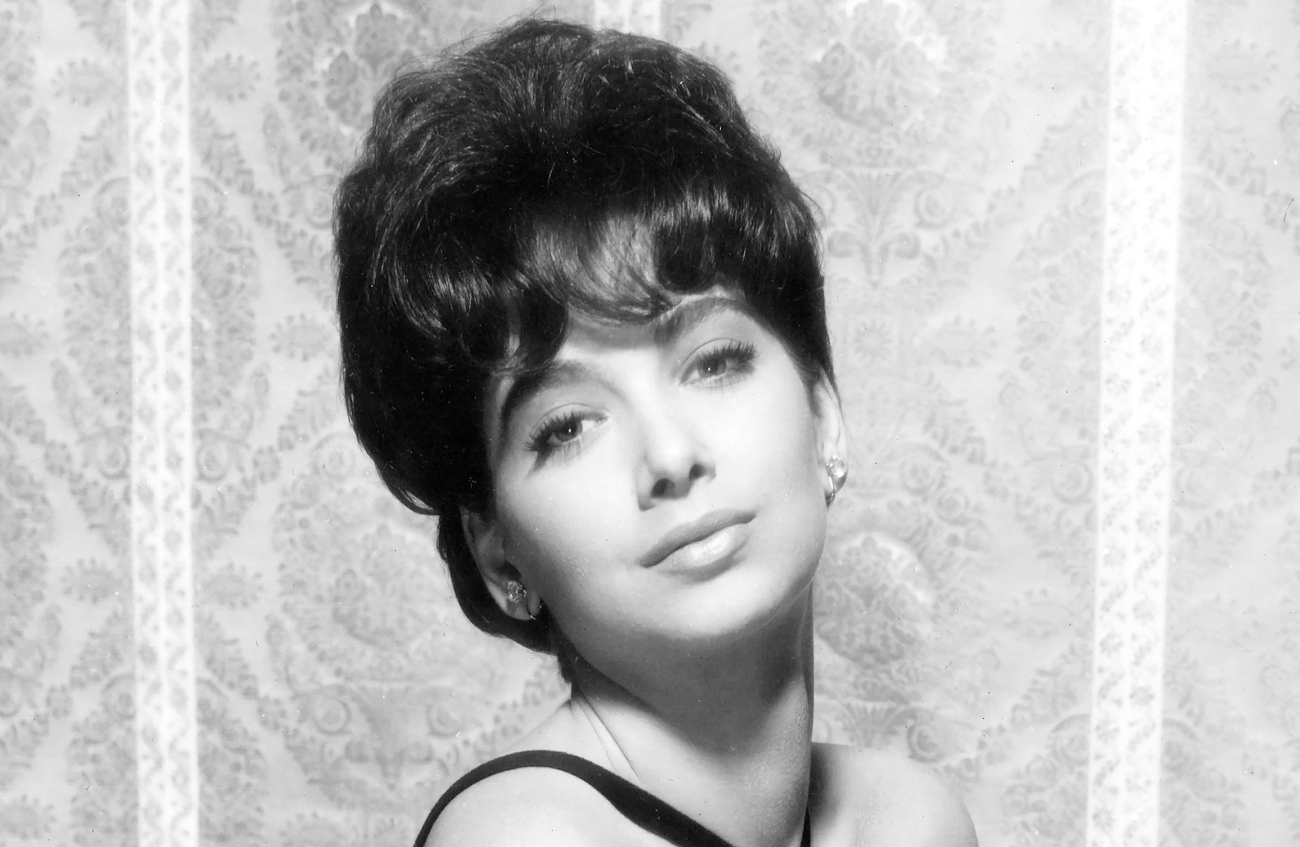 Did Suzanne Pleshette Have Plastic Surgery? Everything You Need To Know ...