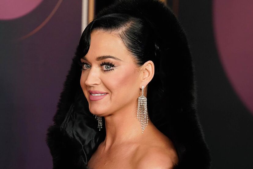 Katy Perry's Rumored Plastic Surgery: Cheek Fillers and Rhinoplasty ...